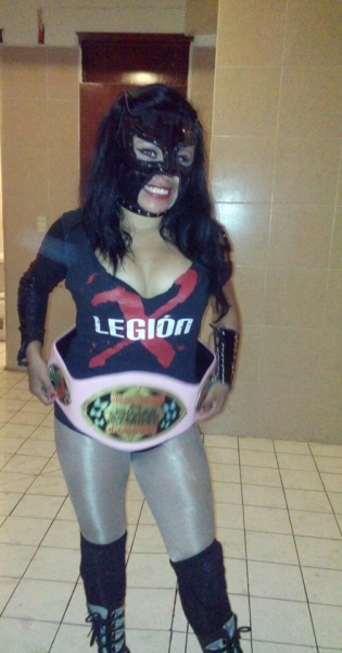 File:Crazy Star XWW woman champ.jpg
